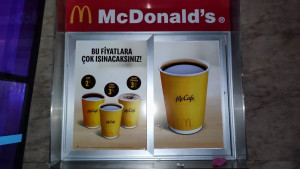 Mersin Carrefour’sa McDonald’s